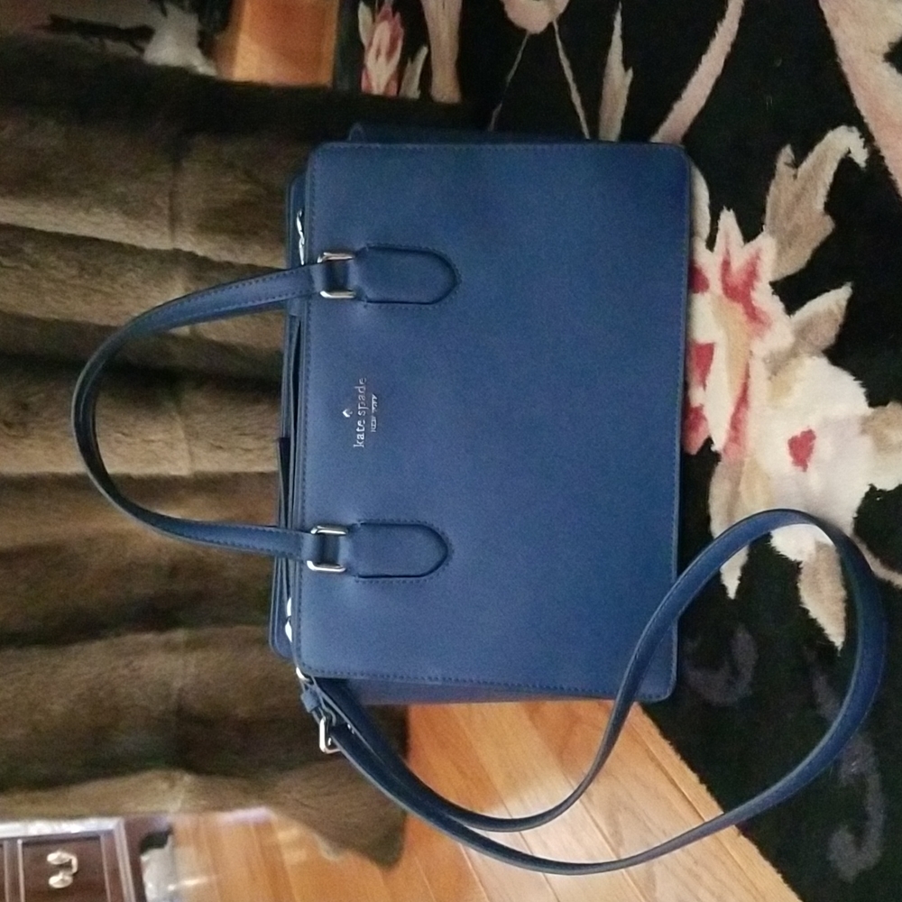 Kate Spade Pocket book